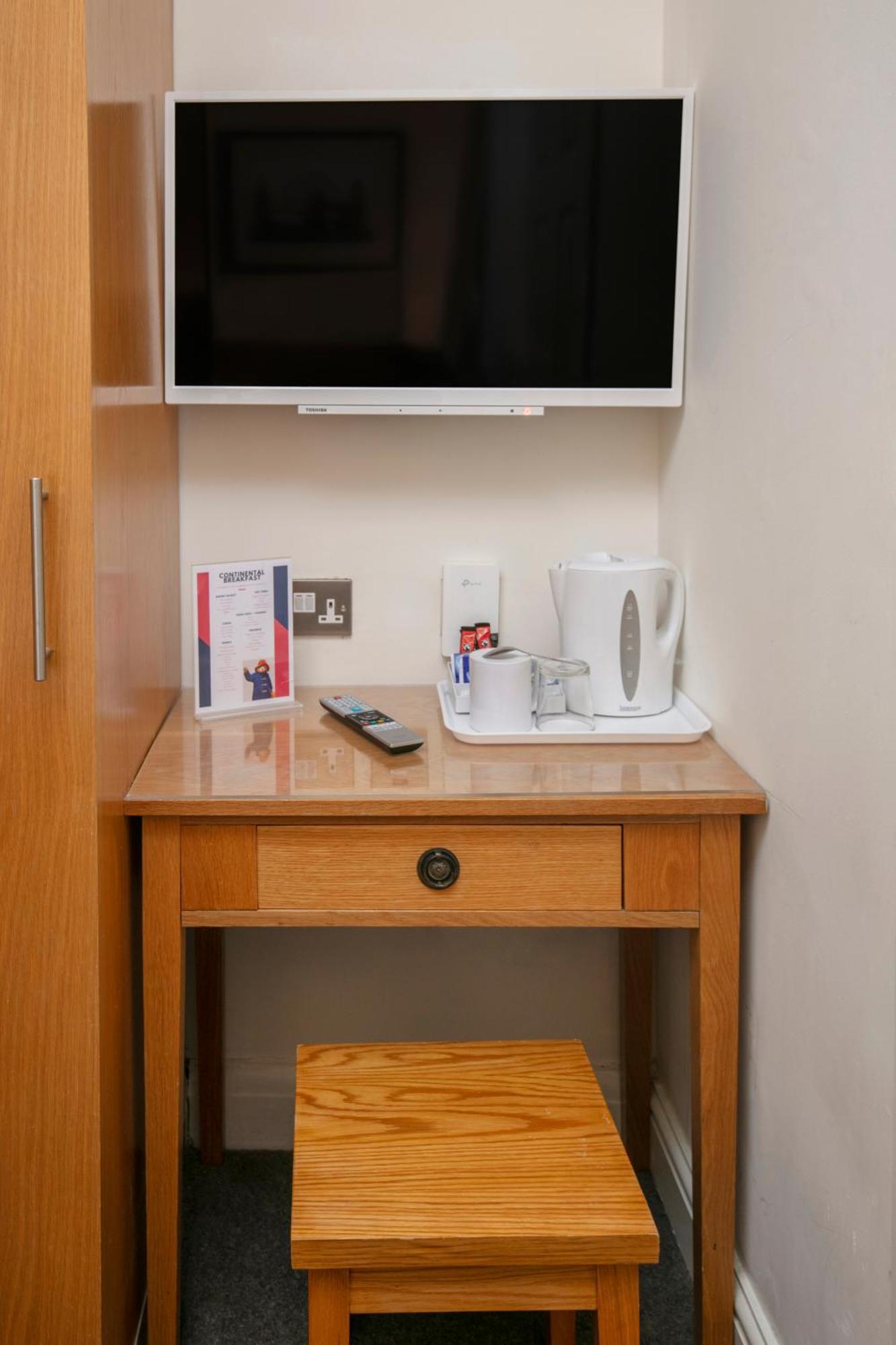 Queensway Hotel, Sure Hotel Collection By Best Western London Room photo